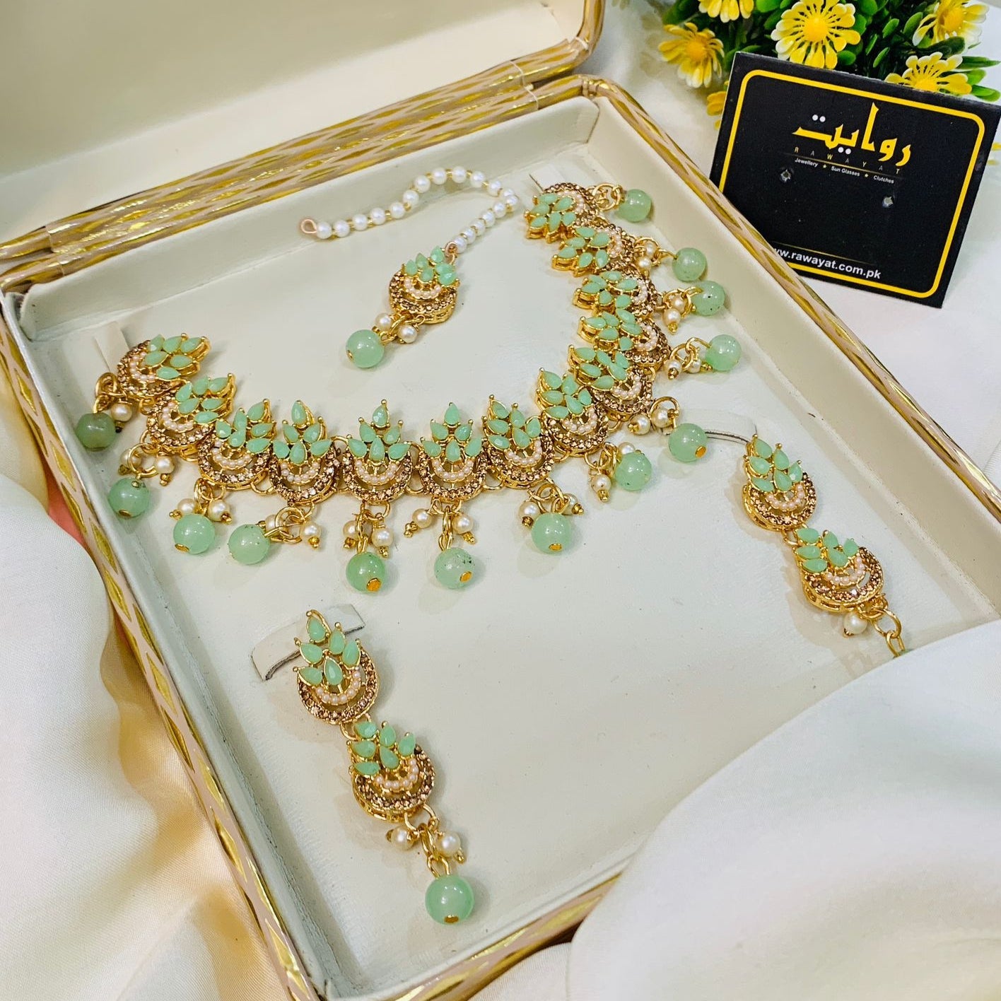 Stara Necklace (Mint Green)